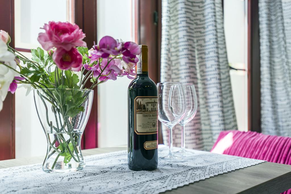 Galeria Italiana Apartments Wroclaw Ngoại thất bức ảnh